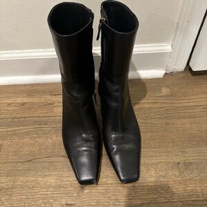 Elegant Black Ankle Boots